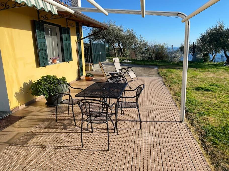 Willa Casa Vista Mare - Superb Garden And Parking Included Imperia Zewnętrze zdjęcie