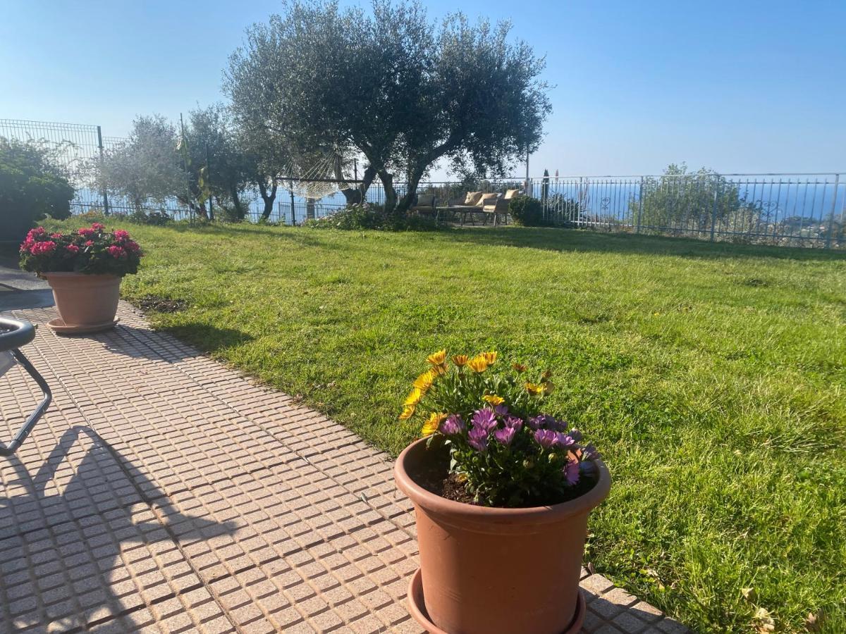 Willa Casa Vista Mare - Superb Garden And Parking Included Imperia Zewnętrze zdjęcie