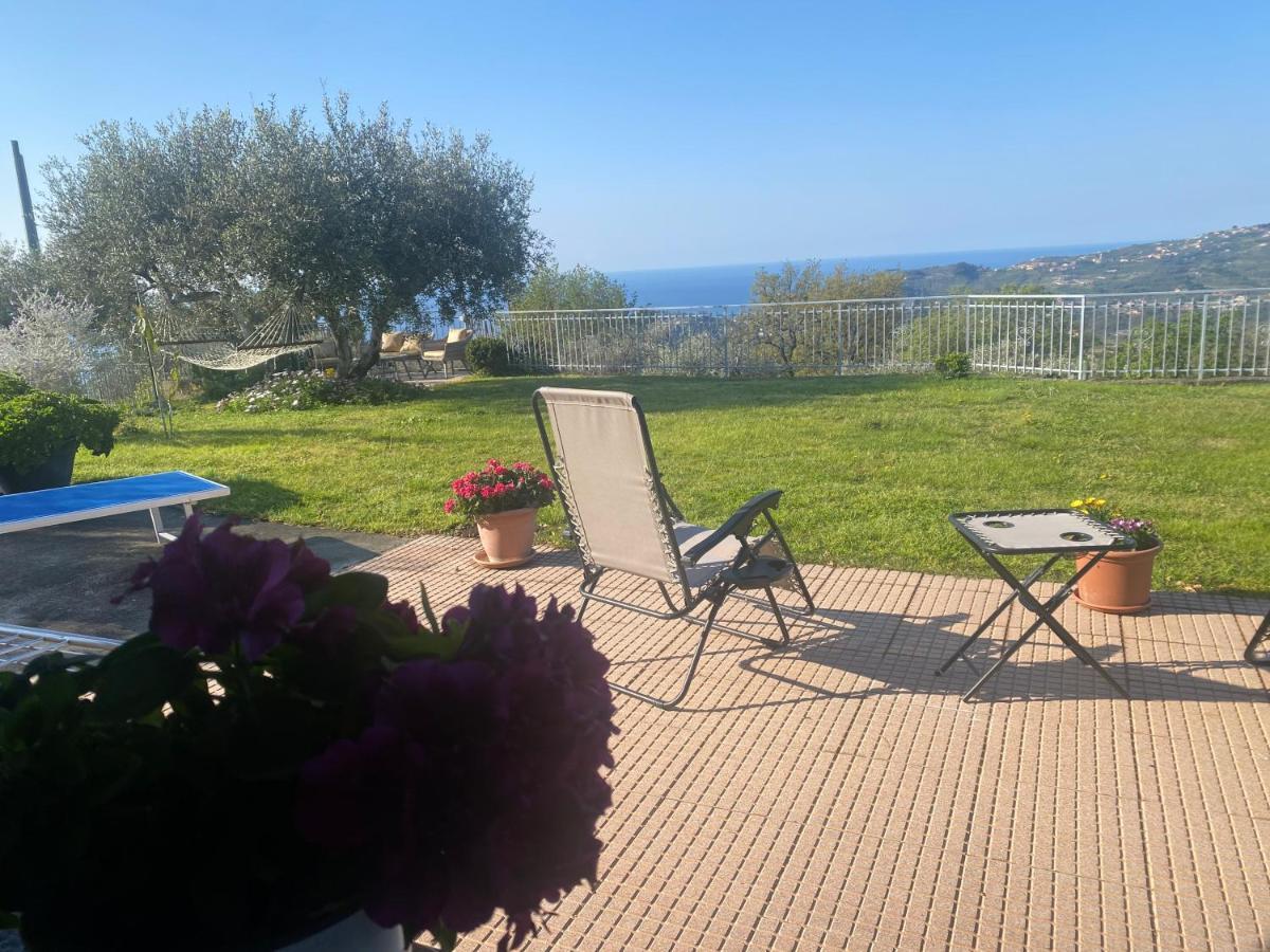 Willa Casa Vista Mare - Superb Garden And Parking Included Imperia Zewnętrze zdjęcie