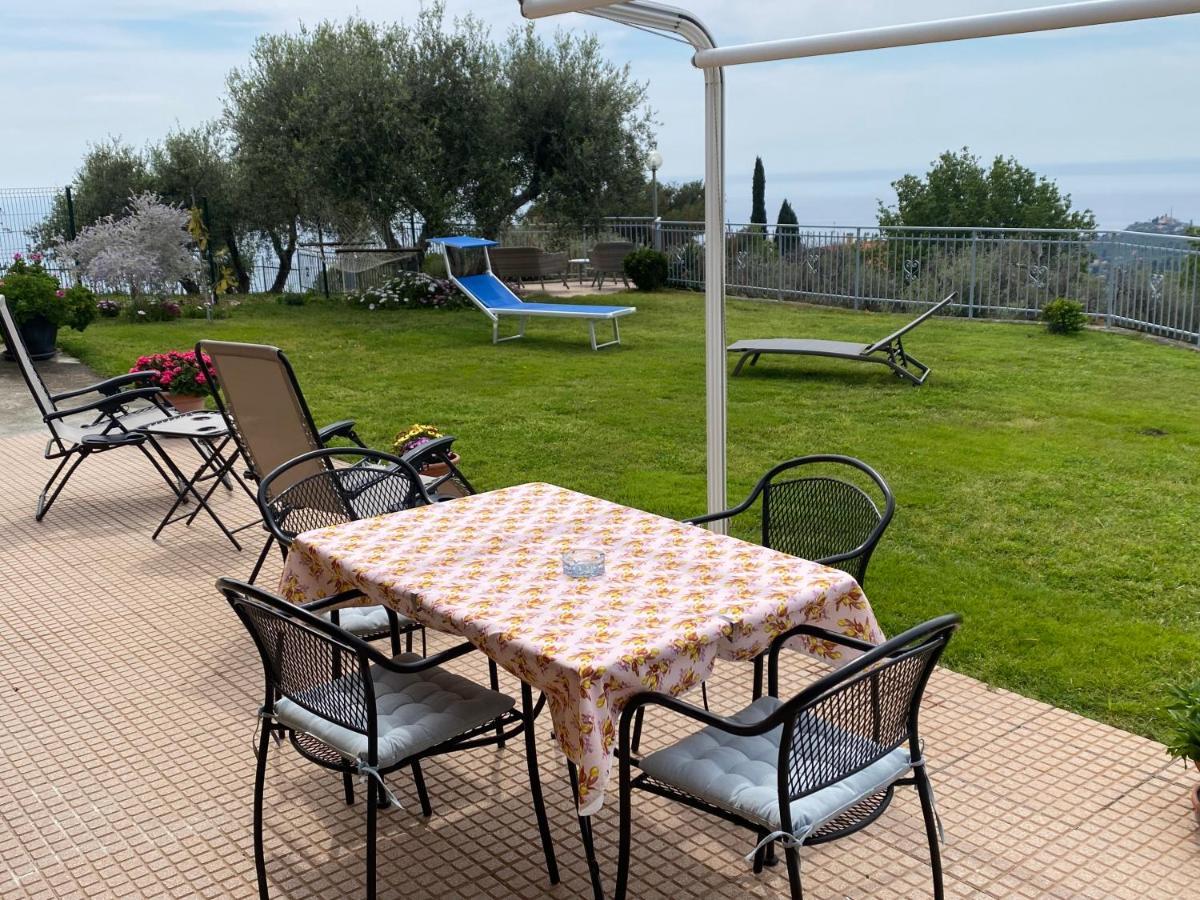 Willa Casa Vista Mare - Superb Garden And Parking Included Imperia Zewnętrze zdjęcie
