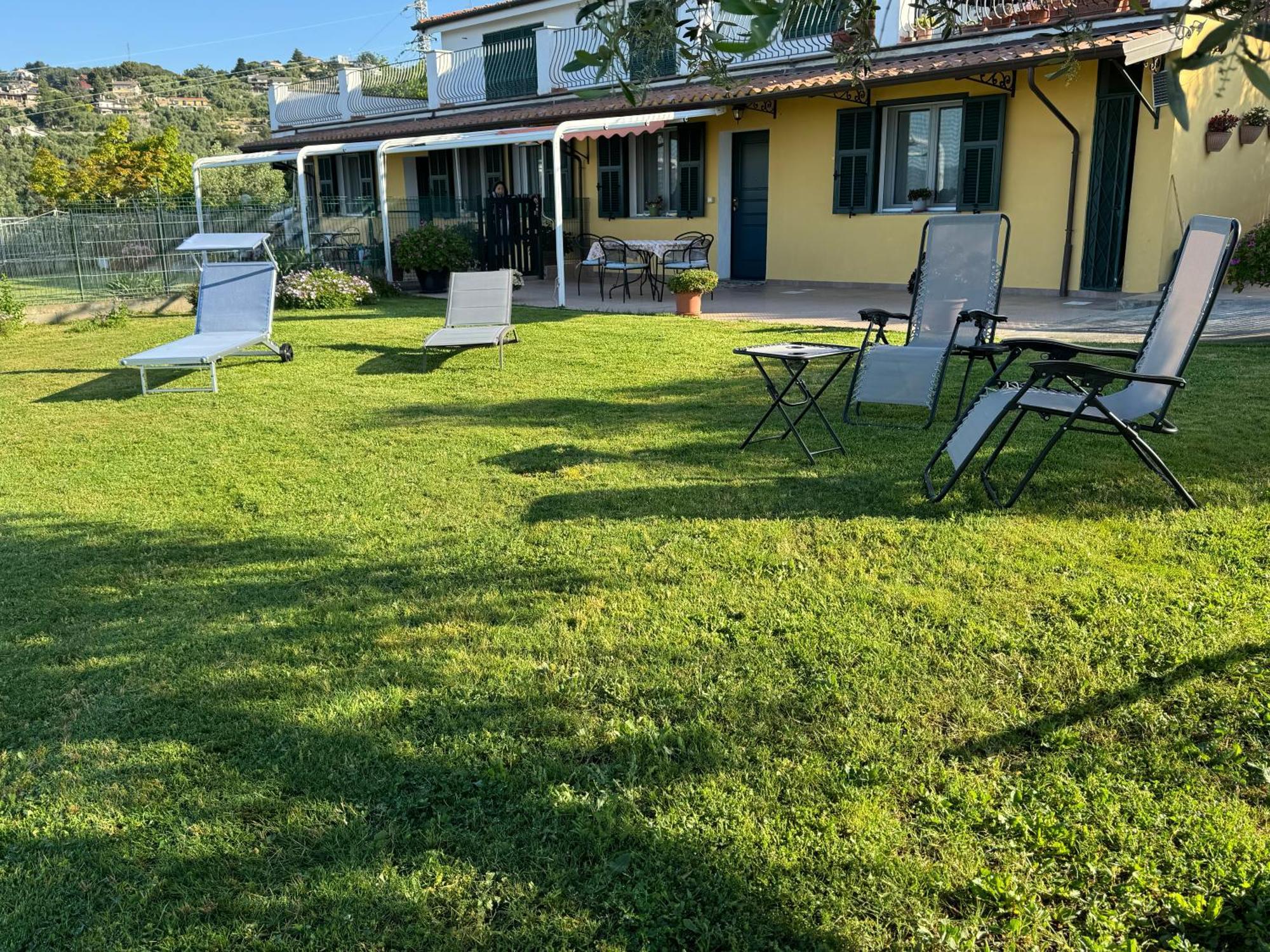 Willa Casa Vista Mare - Superb Garden And Parking Included Imperia Zewnętrze zdjęcie